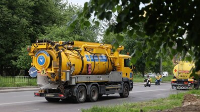 Фото: Цього року у Львові відремонтували 653 колодязі та замінили понад сотню люків