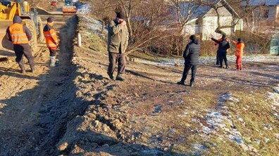 Фото: У Зарудцях виконали підготовчі роботи для ремонту центральної вулиці