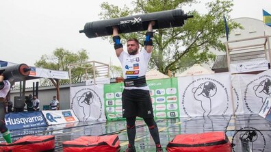Фото: Львівські богатирі на чемпіонаті України зі стронгмену забрали всі золоті нагороди