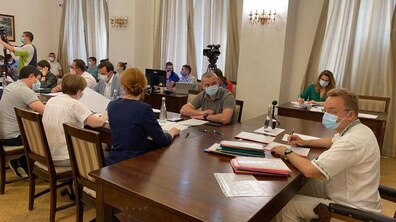 Фото: Із резервного фонду виділять майже 2 млн грн на ремонт каналізаційної і водопровідної мережі на вул. Лісній