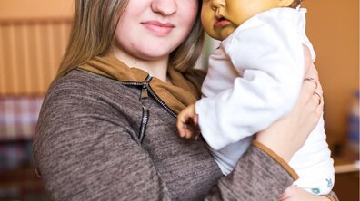 Фото: Маленька дівчинка, в якої діагностували артрезію жовчних шляхів, потребує термінової допомоги
