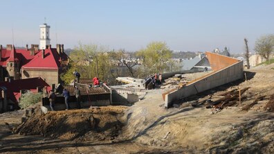 Фото: Триває будівництво Меморіалу пам’яті Героїв Небесної Сотні у Львові