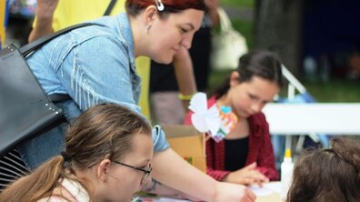 Фото: Брюховичам – 581 рік: у селищі організували благодійну подію на підтримку захисників