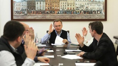 Фото: Виконком переніс розгляд восьми питань у сфері містобудування