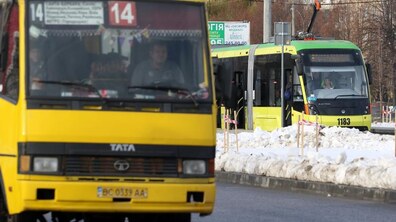 Фото: Пенсіонери та всі особи пільгових категорії будуть їздити безкоштовно у громадському транспорті Львова у 2020 році
