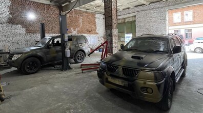 Фото: Ветеран за підтримки міста відкрив волонтерський автосервіс і ремонтує автівки для ЗСУ