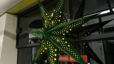 Фото: Відсьогодні Львовом курсуватиме Різдвяний трамвай з колядками