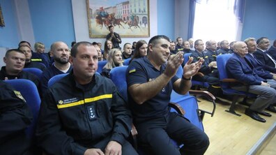 Фото: Андрій Садовий нагородив рятувальників з нагоди професійного свята