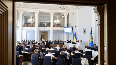 Депутати у великій сесійній залі під час пленарного засідання сесії Львівської міської ради