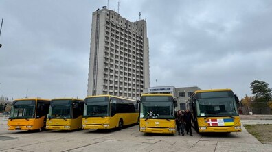 Фото: П’ять данських автобусів вже передали Сумам