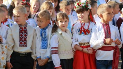 Фото: Для першачків у школах міста в День знань проведуть флешмоби, квести, музичні дійства (Перелік заходів)