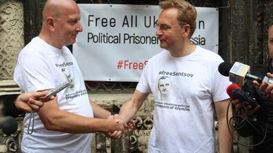 Фото: Мери Львова і Вроцлава спільно висловили підтримку українським політв’язням Росії, зокрема Олегу Сенцову