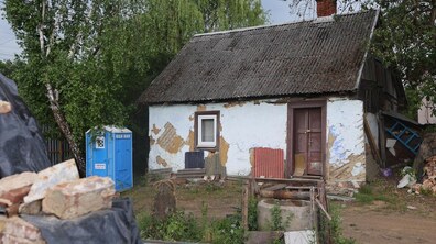 аварійний будинок на вул. Білогорща, 78, який мерія планує викупити для розширення території музею генерал-хорунжого УПА Романа Шухевича