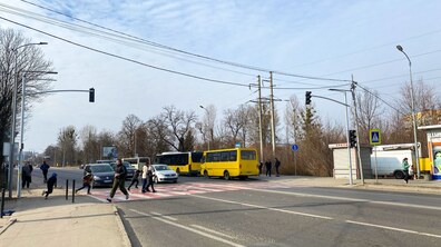 Фото: Для підвищення безпеки руху біля автовокзалу “Північний” (АС-2) облаштовують нові світлофори