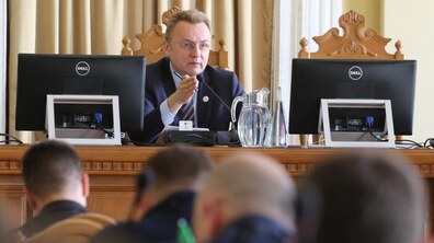 Фото: А. Садовий: «Учні мають право безкоштовного проїзду у громадському транспорті Львова»