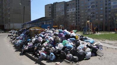 Фото: Станом на сьогодні сміття не вивезено з 431 сміттєвого майданчика