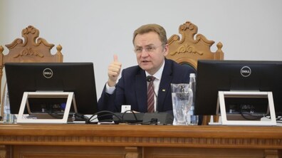 Фото: Міськрада звернеться до органів державної влади щодо невиплати заробітної плати колишнім працівникам ЛАЗу