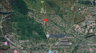 супутниковий знімок Малехова поблизу Львова з точкою на вул. Жовківській, 13