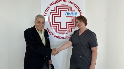 Фото: Львівські онкологи допомогли колишньому Почесному Консулу України побороти пухлину