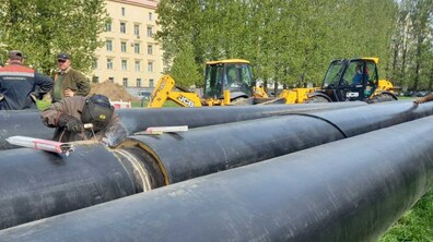 Фото: На вул. Стрийській міняють ділянку магістральної теплової мережі, яка експлуатується з 1981 року