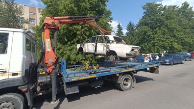 просп. Червоної Калини, 57