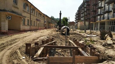 Фото: Ремонт вул. Замарстинівська: завершується заміна колектора від вул. Липинського до вул. Торф’яна