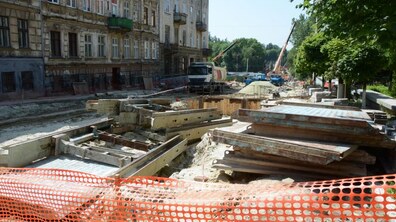 Фото: «Ми закриваємо вул Богданівську, Садову, Котляревського, в липні Київську», - А. Садовий