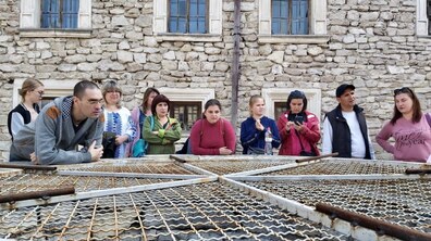 Фото: Для внутрішніх переселенців організовують безкоштовні екскурсії замками Львівщини