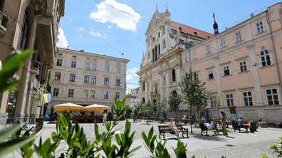 Фото: У центрі Львова з’явилася площа Ангелів