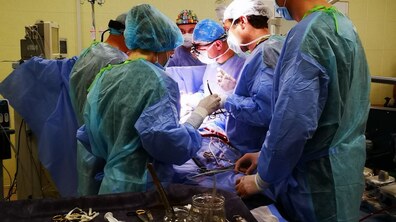 Фото: У лікарні швидкої медичної допомоги Львова вперше провели операцію з пересадки серця та двох нирок