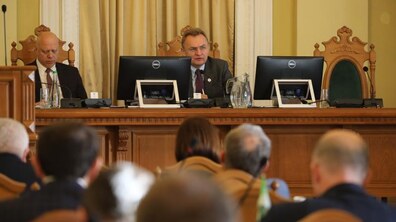 Фото: Міський голова дав доручення передбачити кошти у бюджеті розвитку на 2019 рік на ремонт вулиці, яка веде до Голосківського кладовища