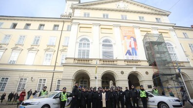Фото: У Львові офіційно розпочала роботу мобільна група з реагування на домашнє насильство