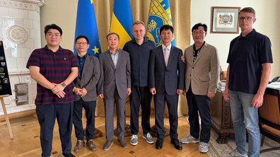 Фото: Міський голова Андрій Садовий зустрівся з представниками Корейсько-української асоціації нового будівництва
