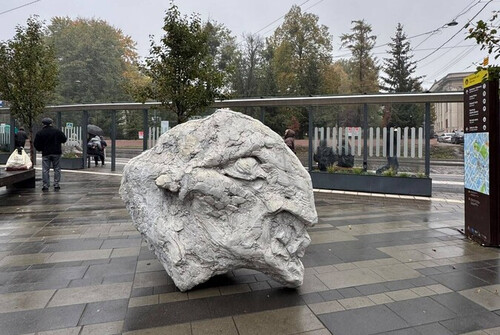 На одній із вулиць Львова з’явилася скульптура «Тотем»