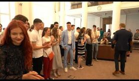 58 випускників львівських шкіл отримали премії від міста за найвищі бали на ЗНО 2021