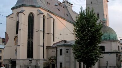 Фото: Латинський катедральний костел 